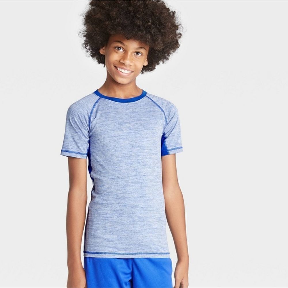 Boys' Short Sleeve Fitted Performance‎ T-Shirt - All in Motion M, L, XL